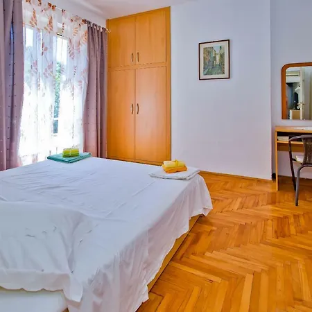 アパート Jacky フヴァル