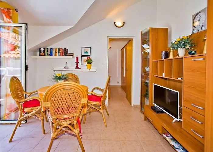 Jacky Apartment Hvar Town