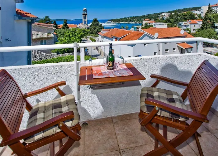 Apartment Jacky Hvar Town